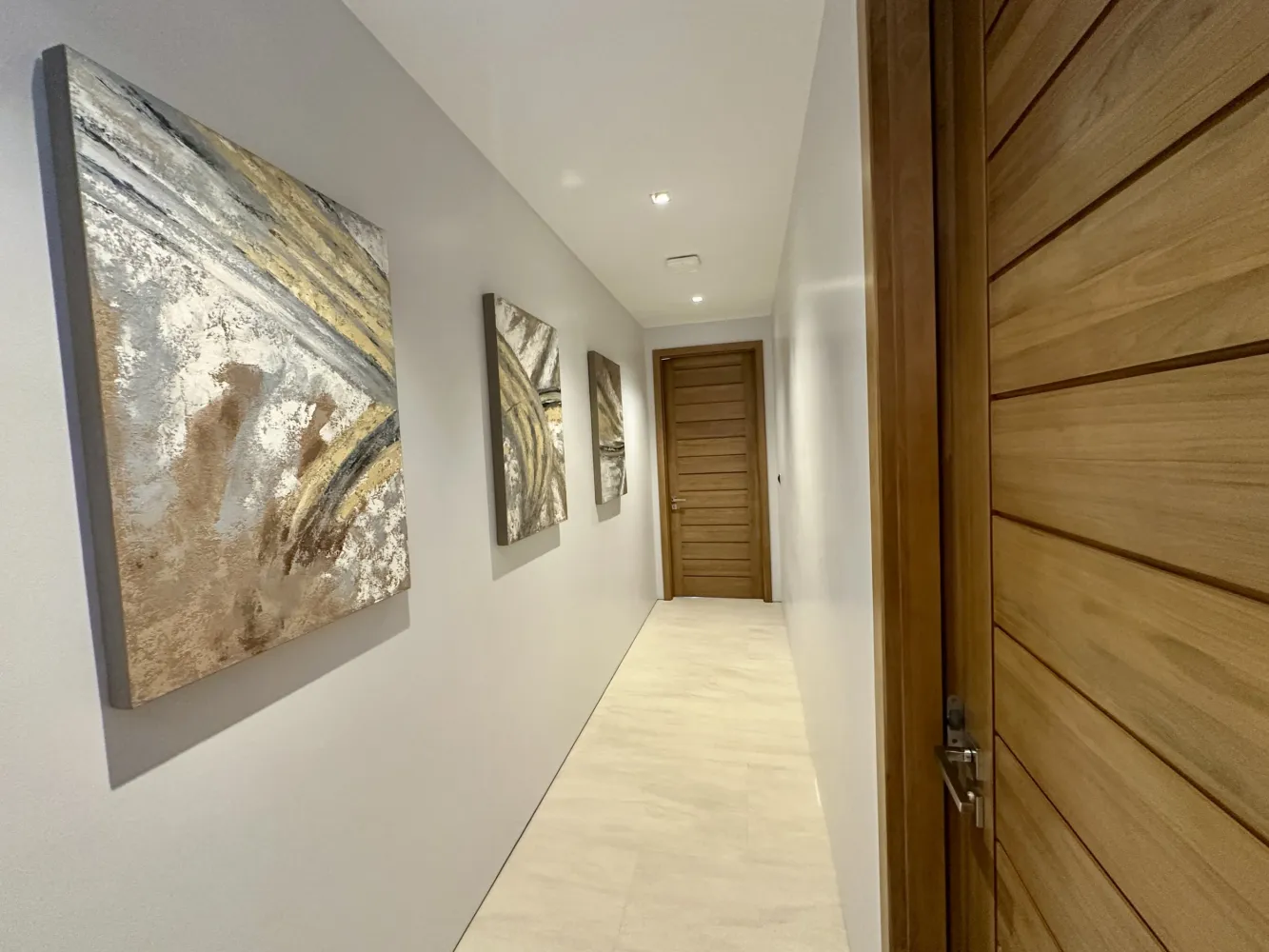 Property image - full photo 31