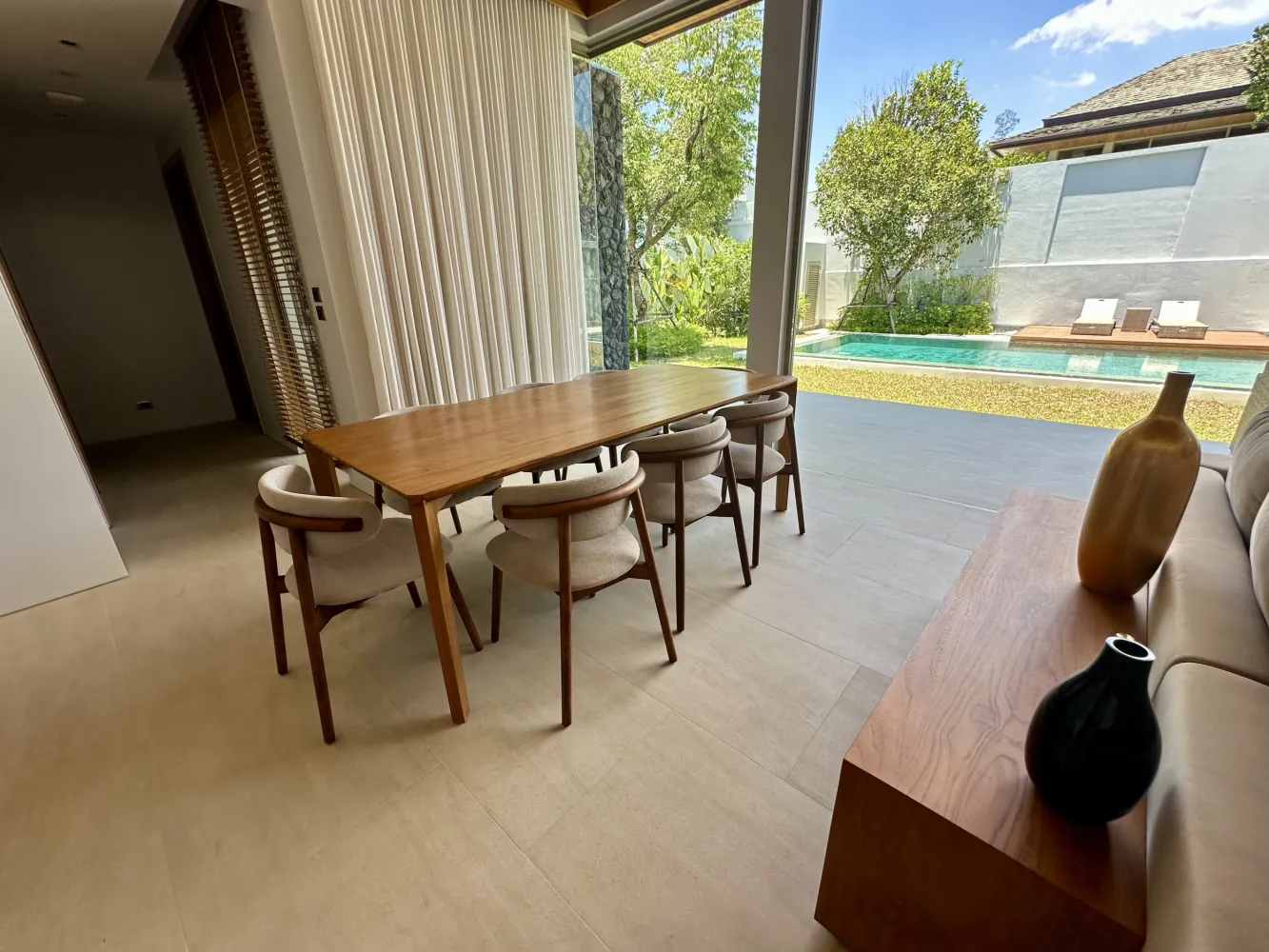 Property image - full photo 6