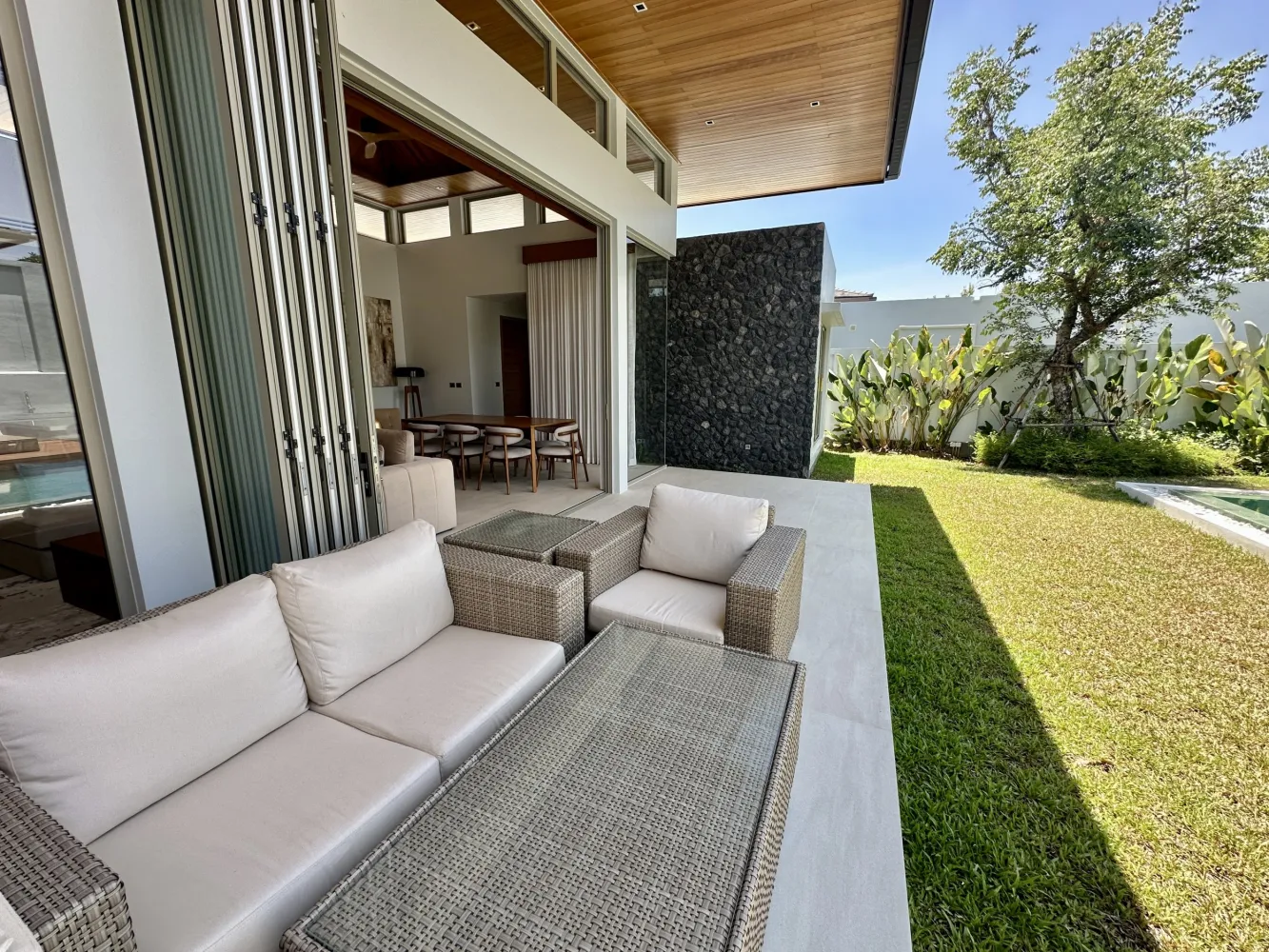 Property image - full photo 13