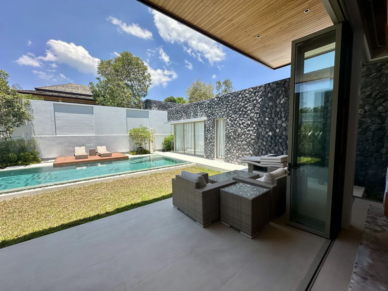 Property image - full photo 14