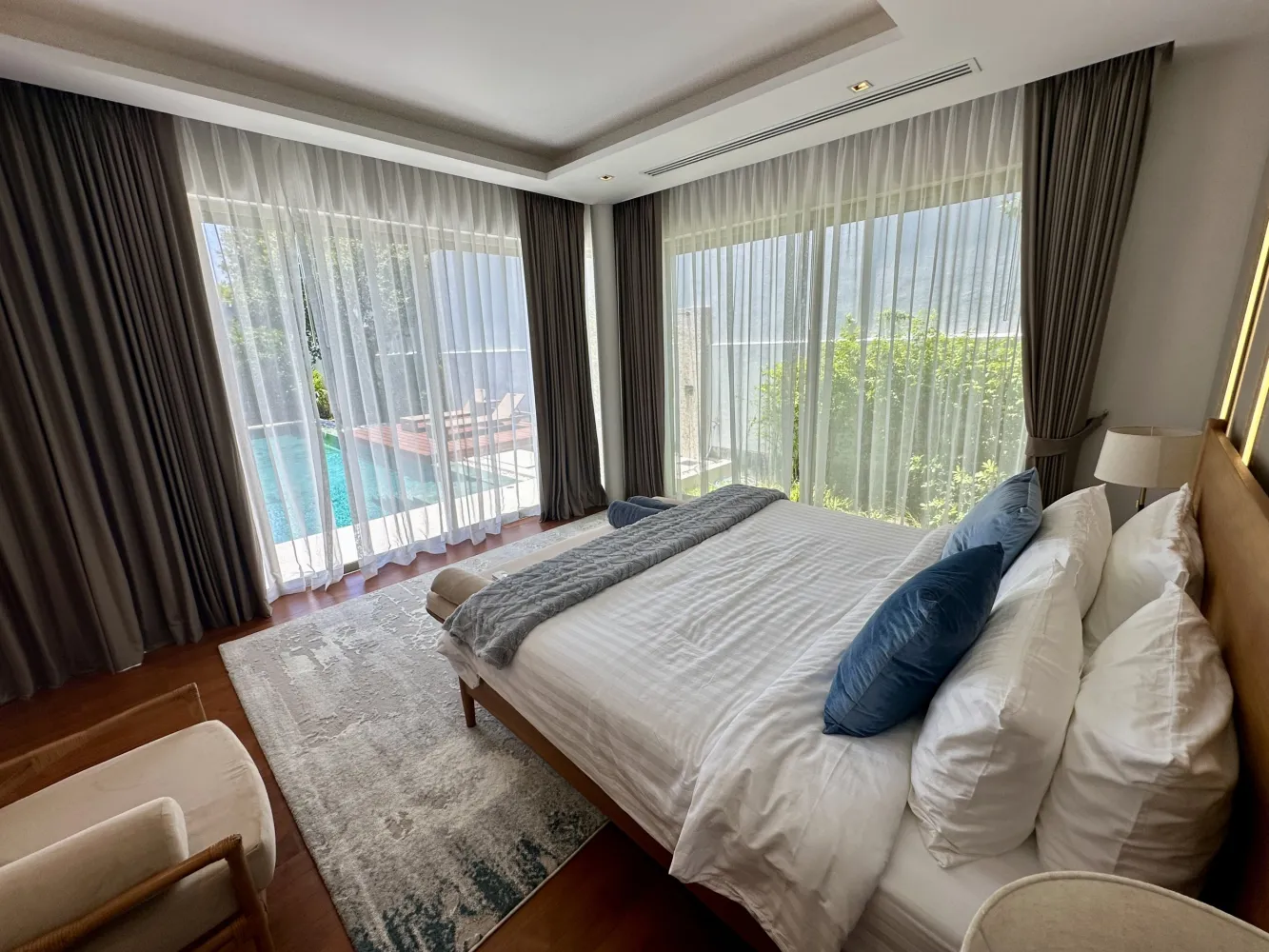 Property image - full photo 28