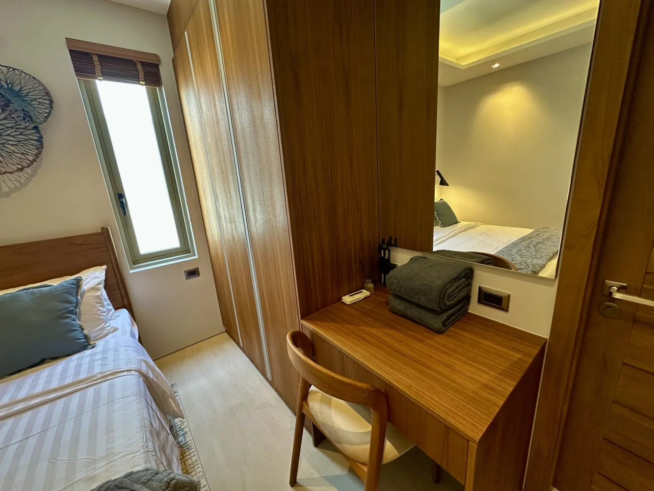 Property image - full photo 32