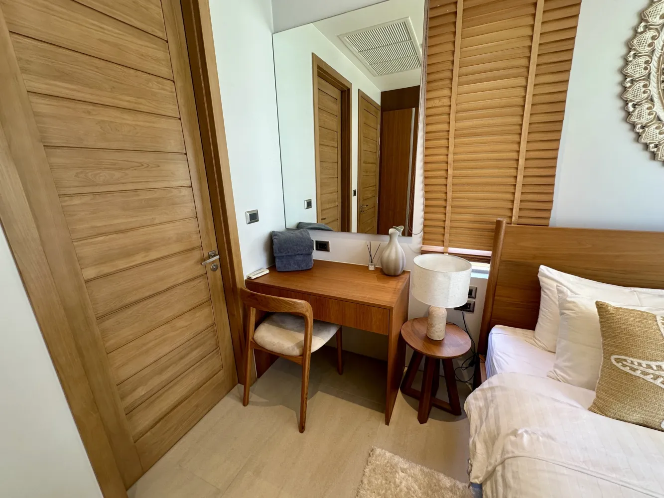 Property image - full photo 38