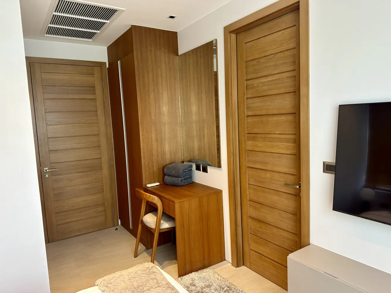 Property image - full photo 43