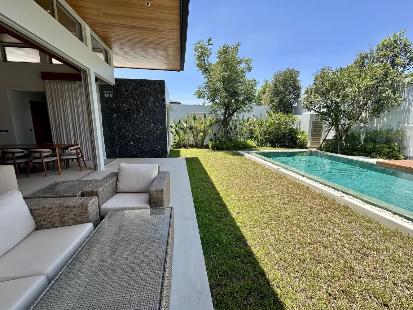 Property image - full photo 65
