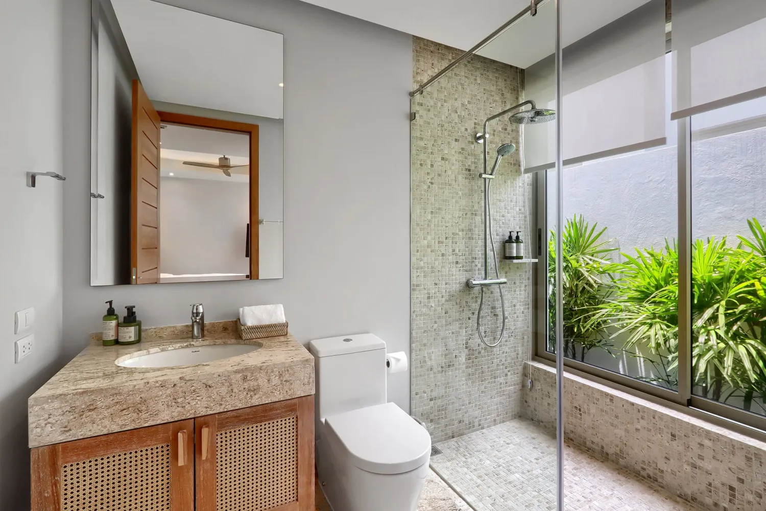 Property image - full photo 35