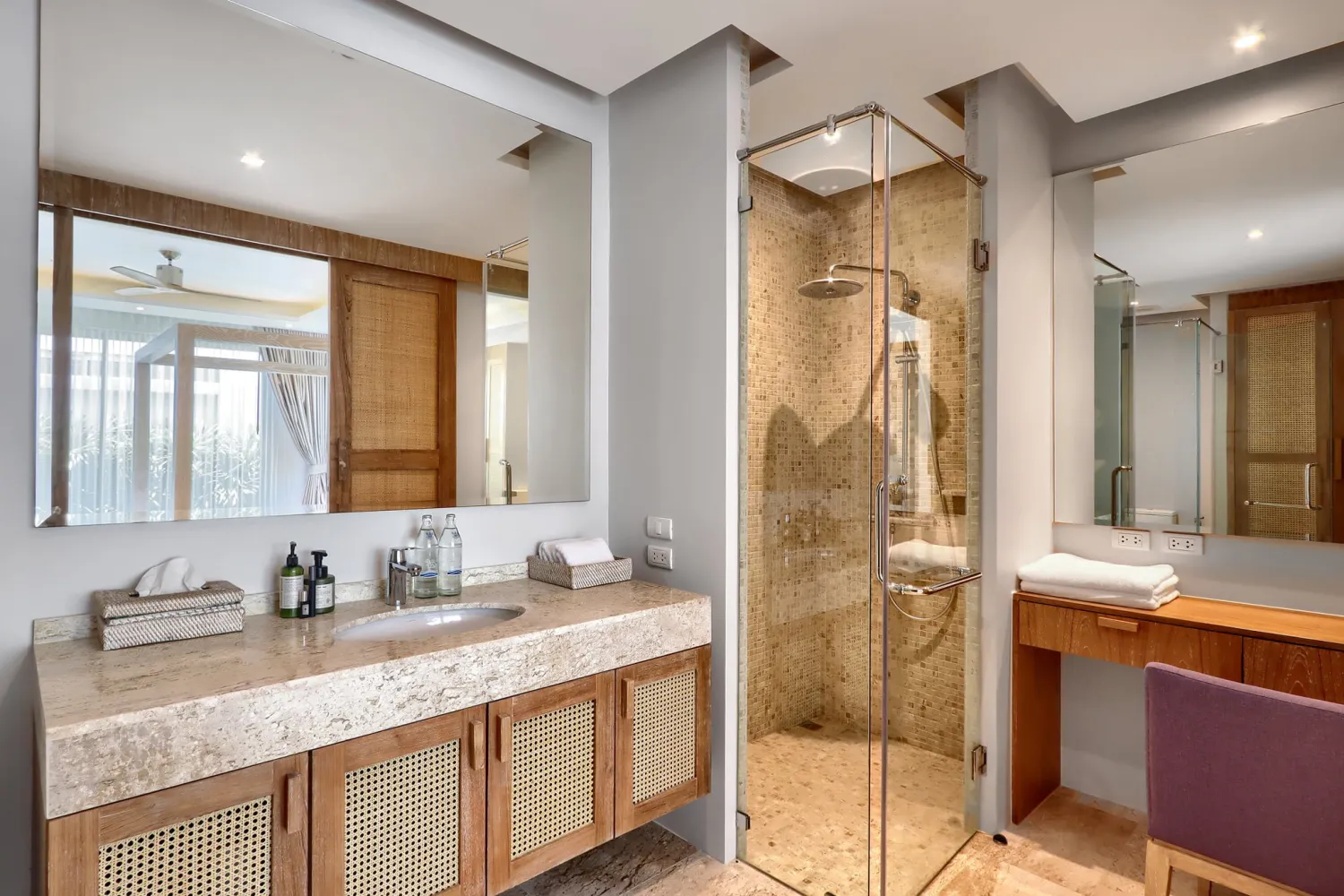Property image - full photo 32