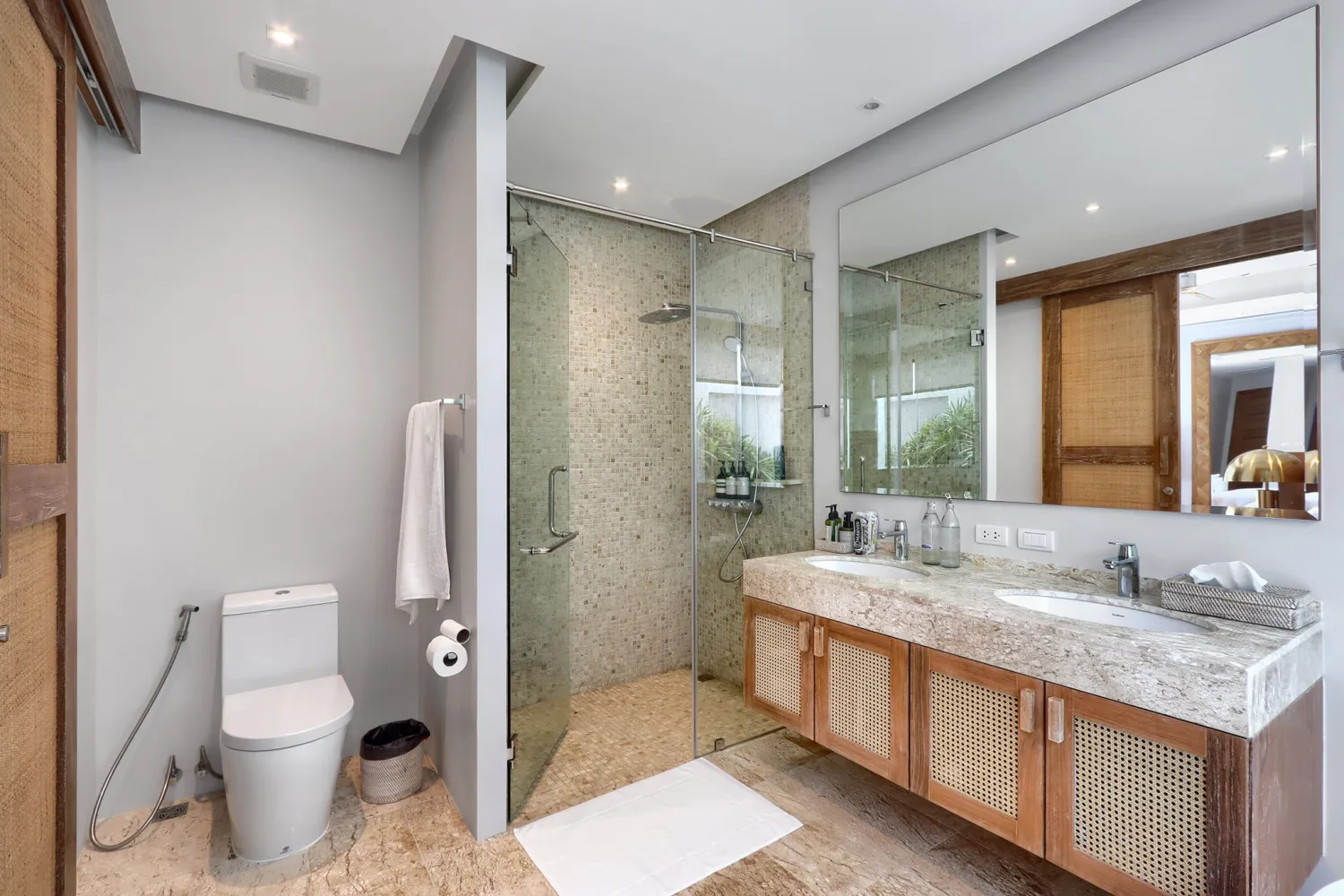 Property image - full photo 31