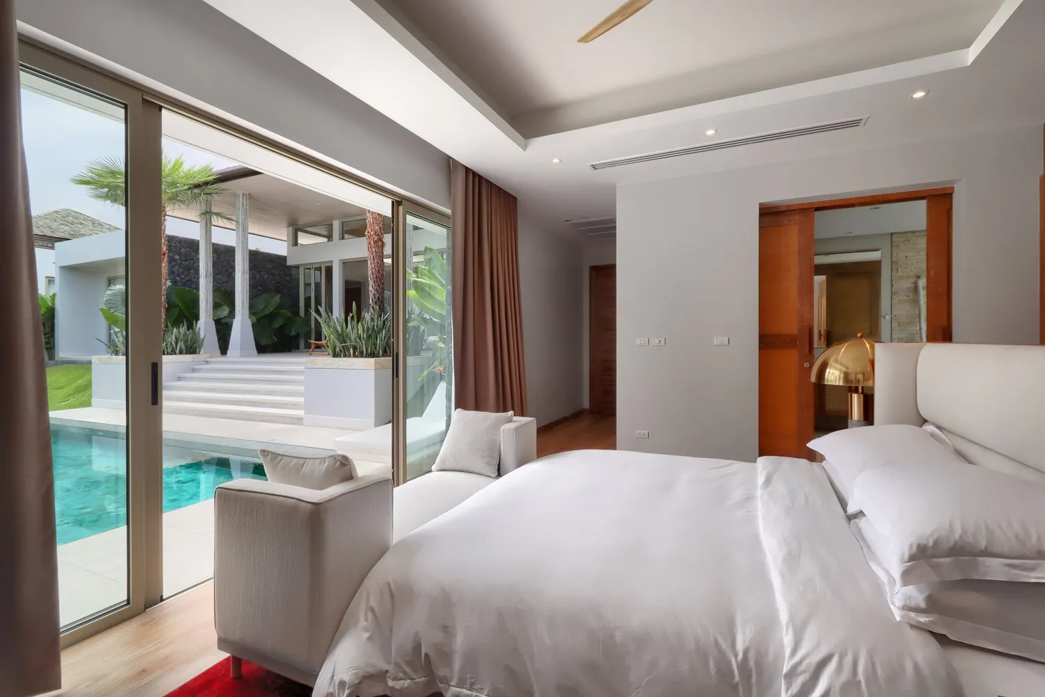 Property image - full photo 21