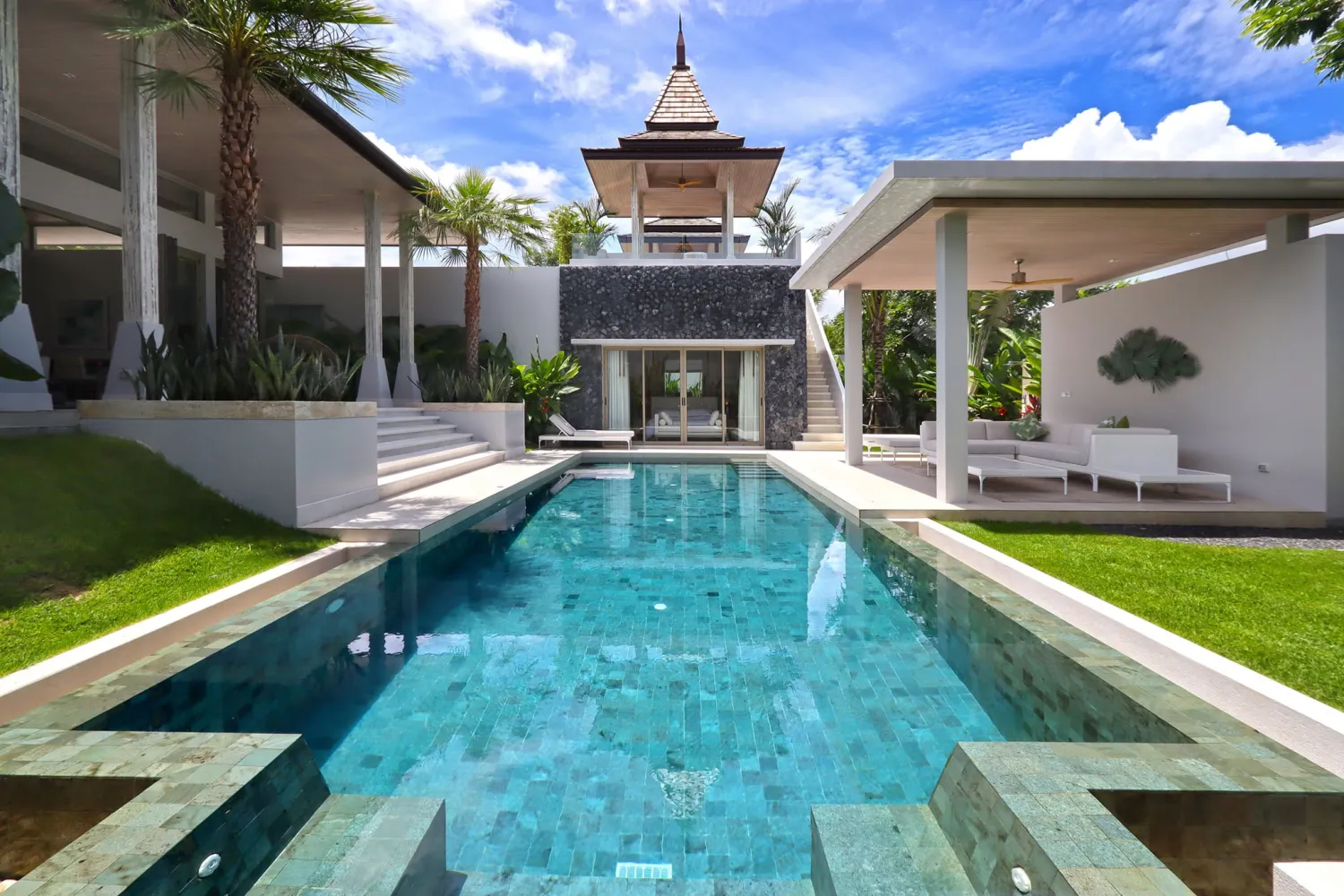 Property image - full photo 4