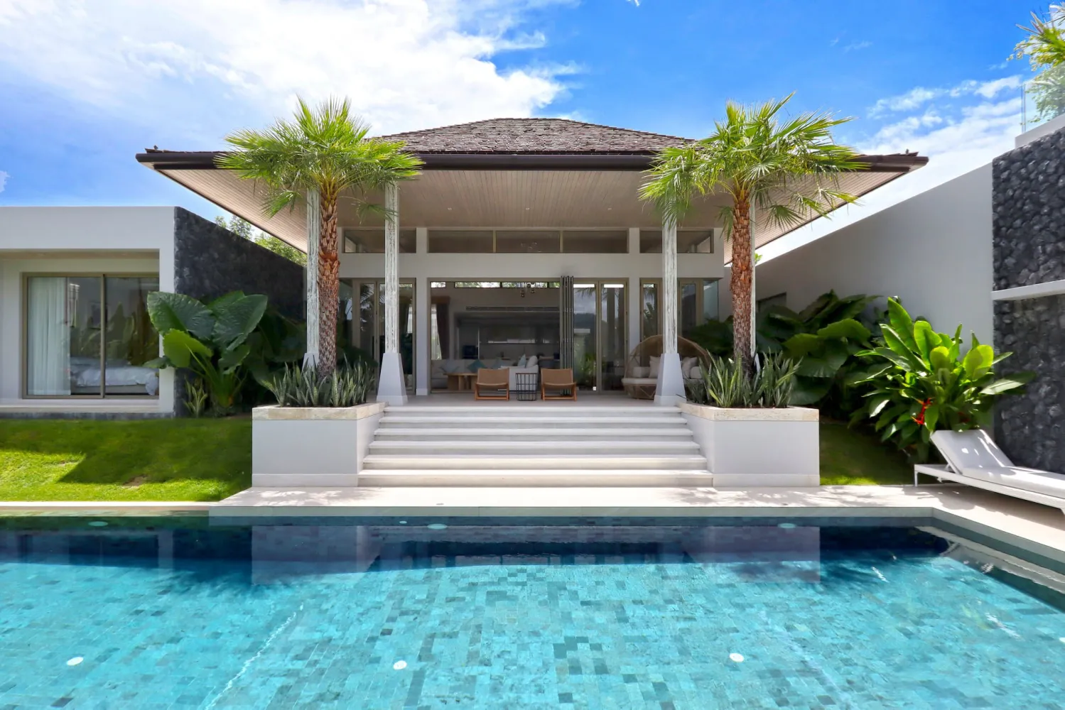 Property image - full photo 13