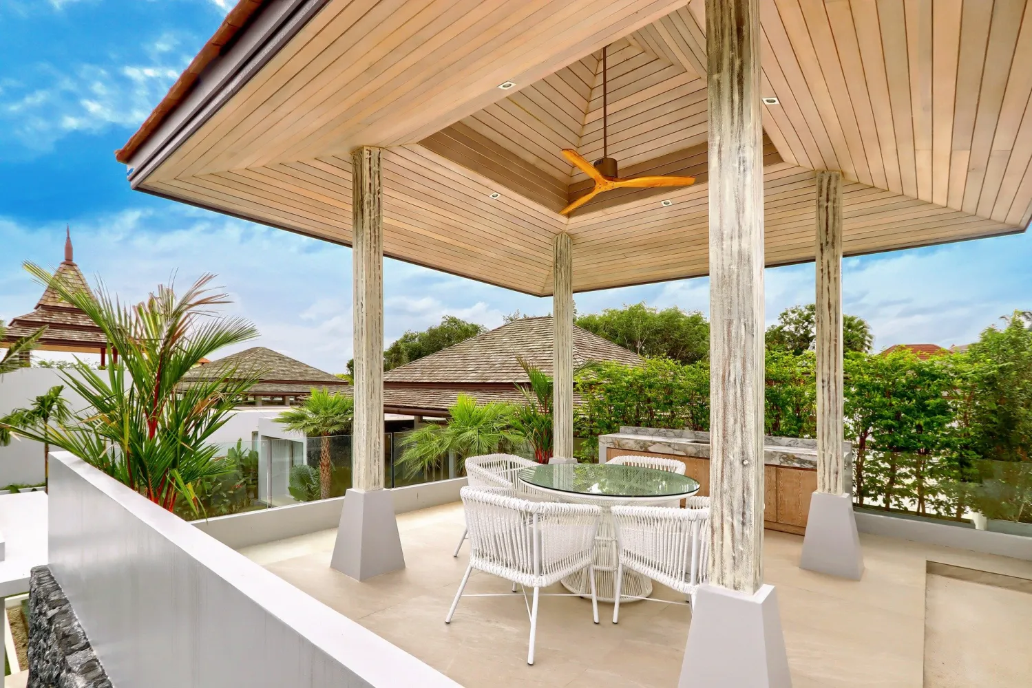 Property image - full photo 5