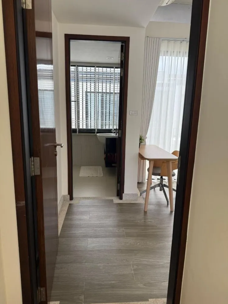 Property image - full photo 10
