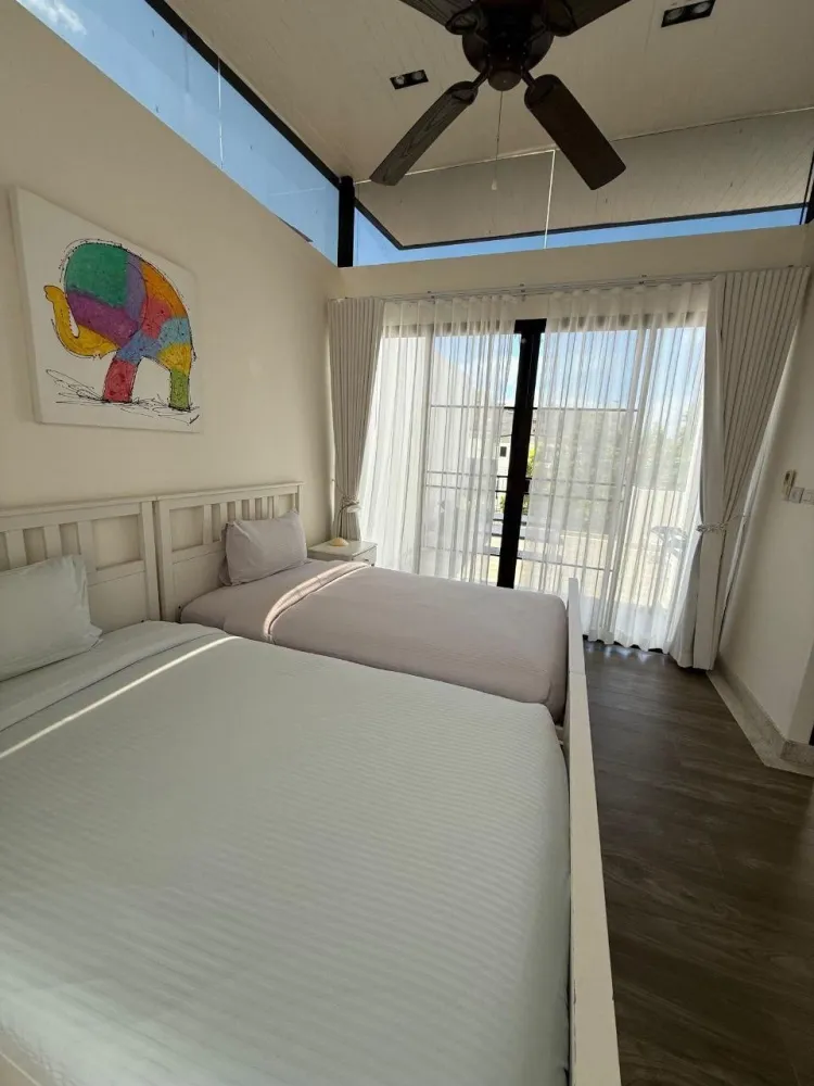 Property image - full photo 14