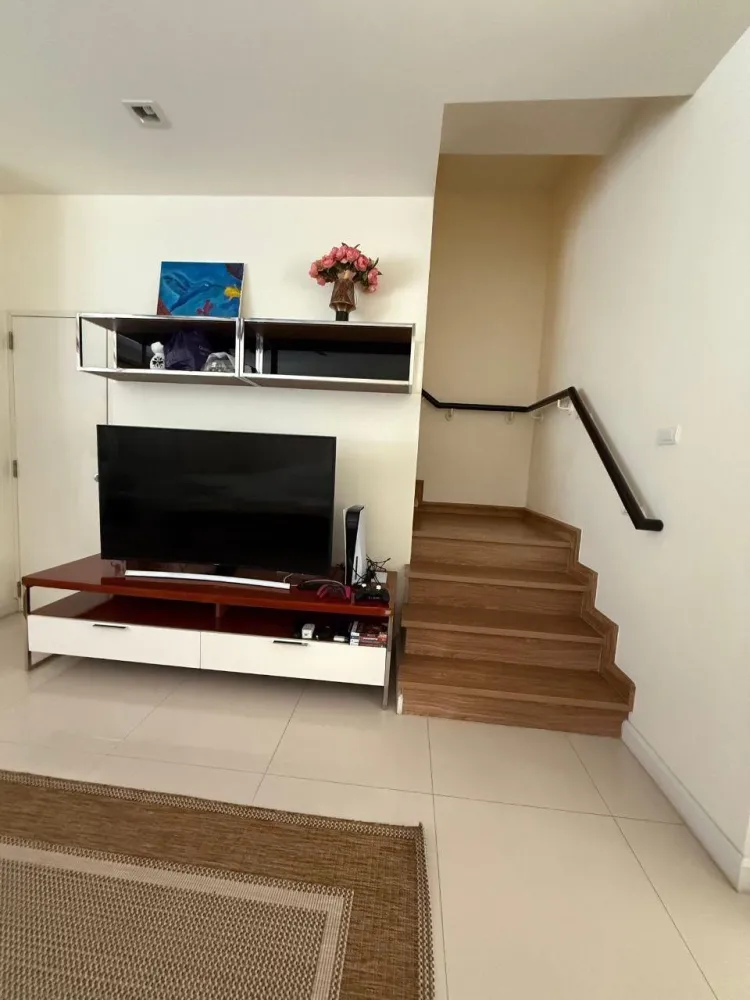 Property image - full photo 5