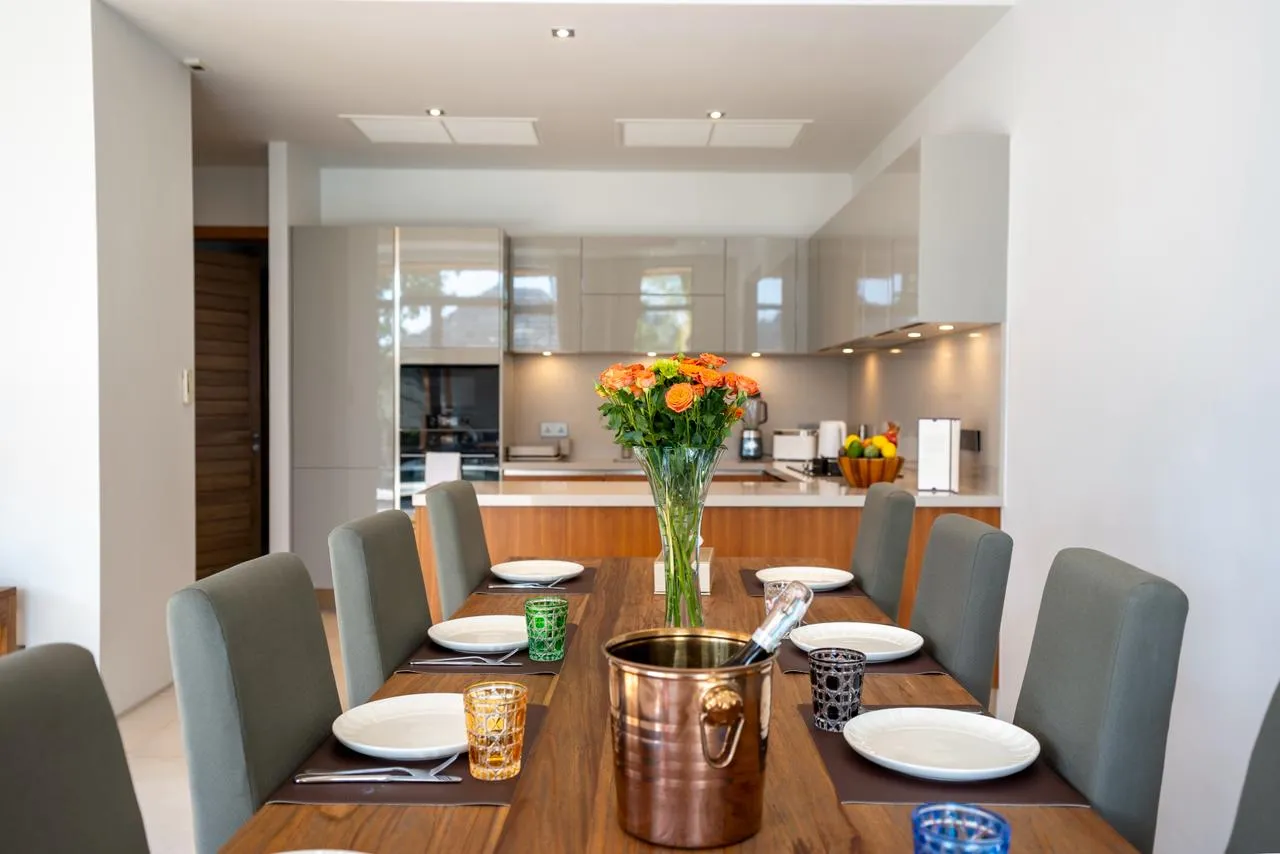 Property image - full photo 5