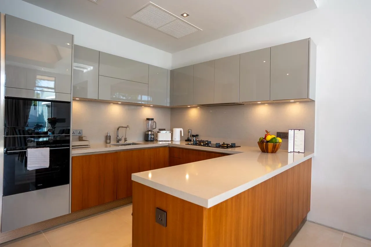 Property image - full photo 6