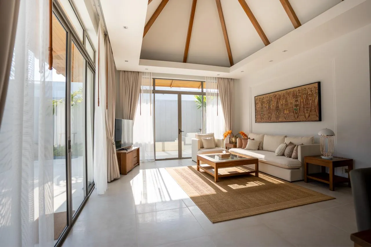 Property image - full photo 8