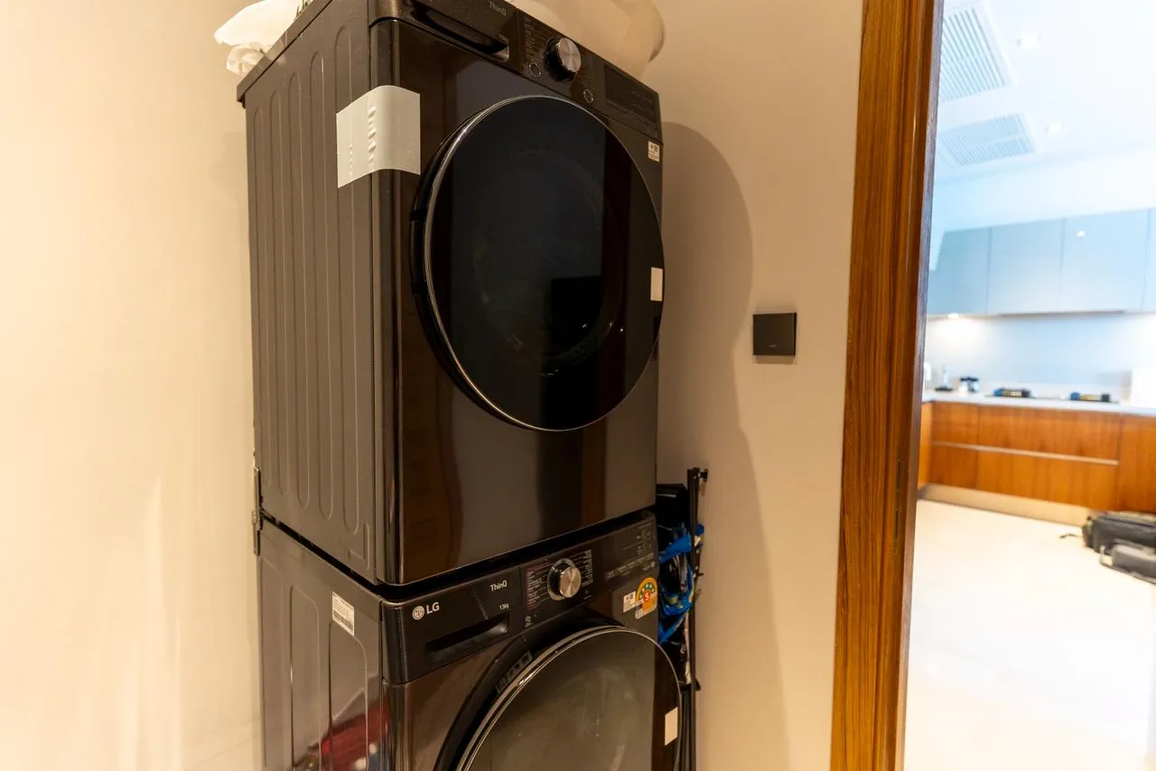 Property image - full photo 37