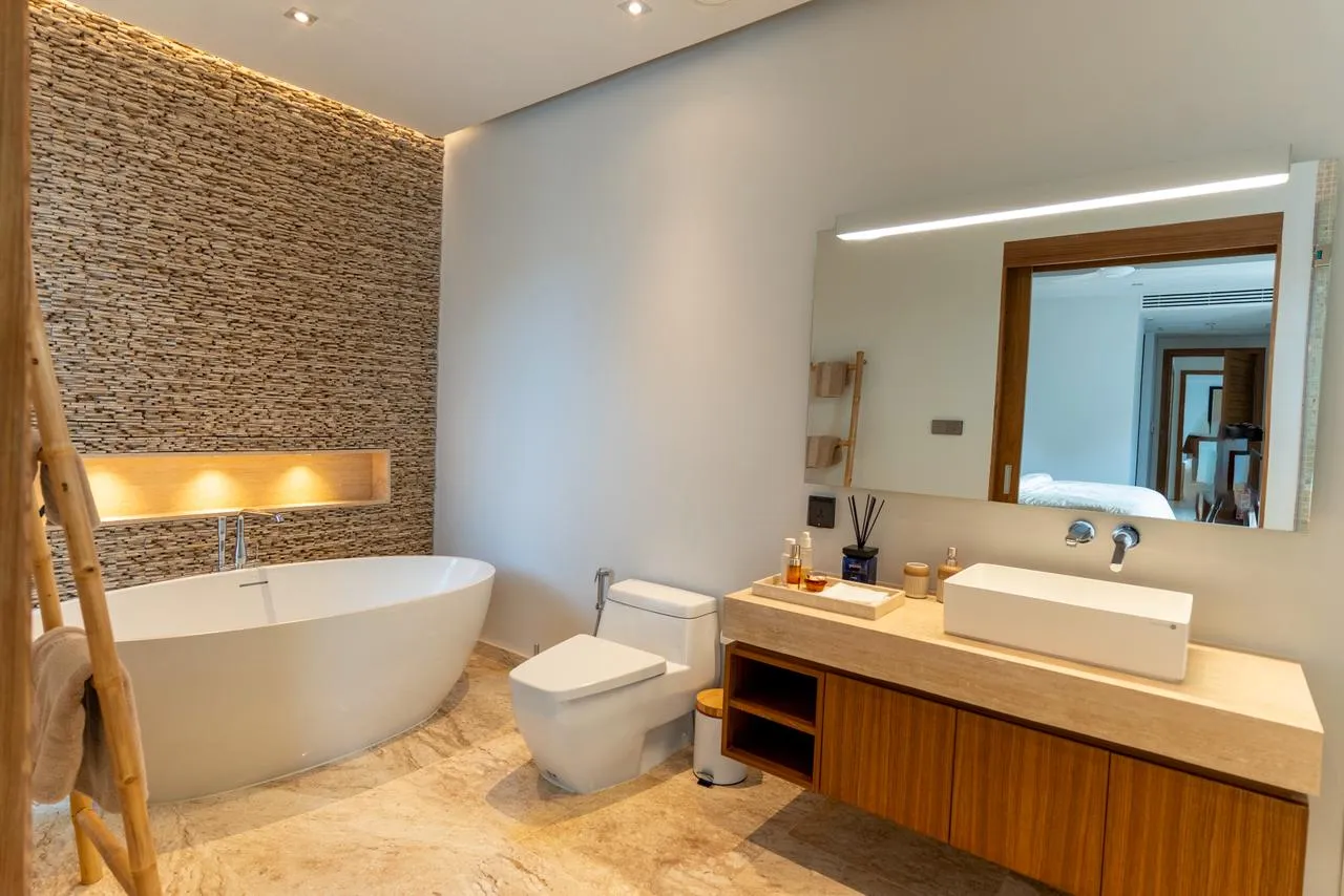 Property image - full photo 34