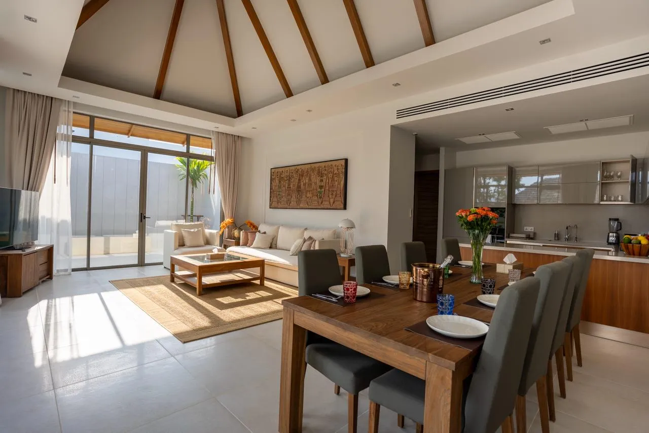 Property image - full photo 4