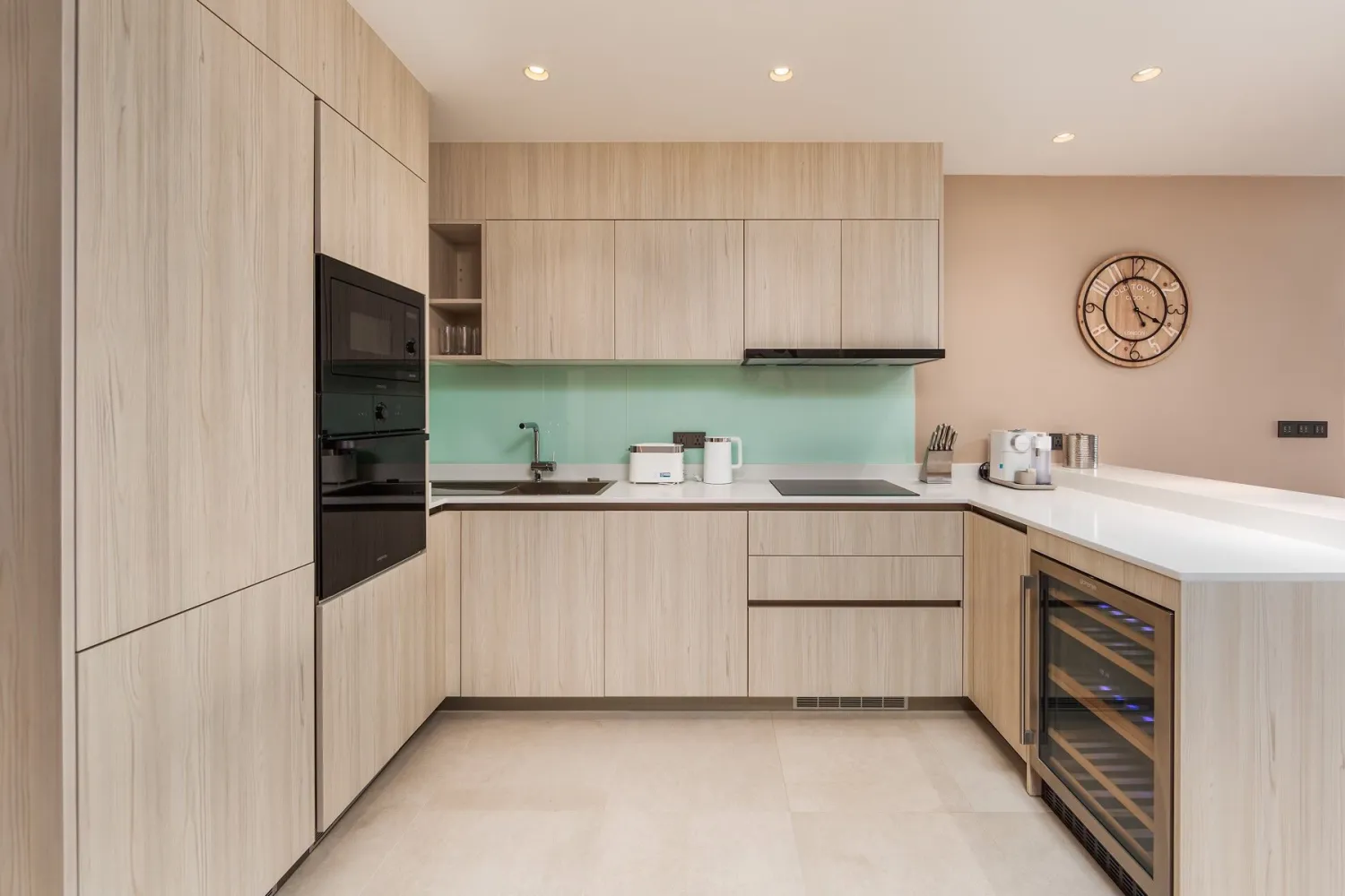 Property image - full photo 9