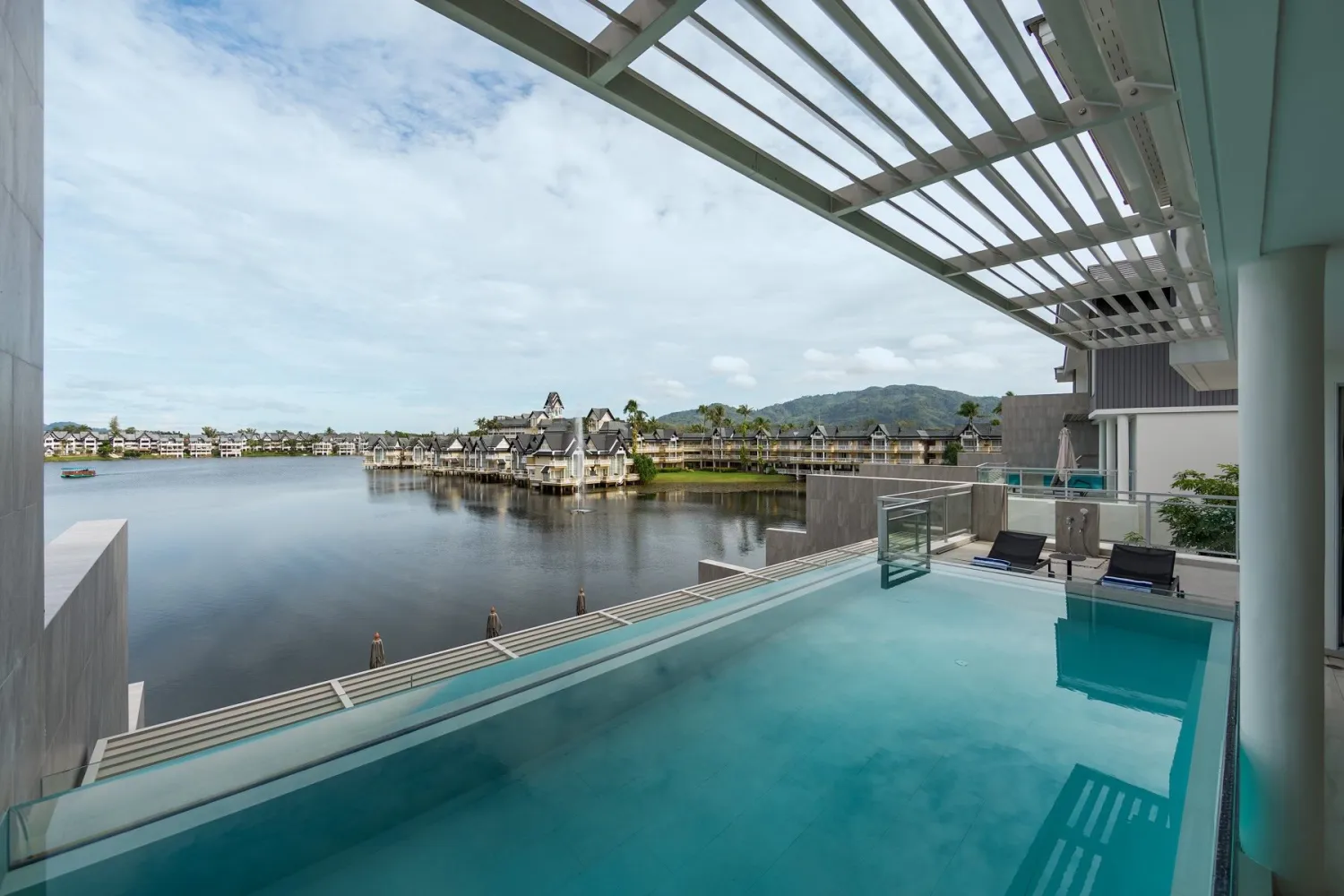 Property image - full photo 42
