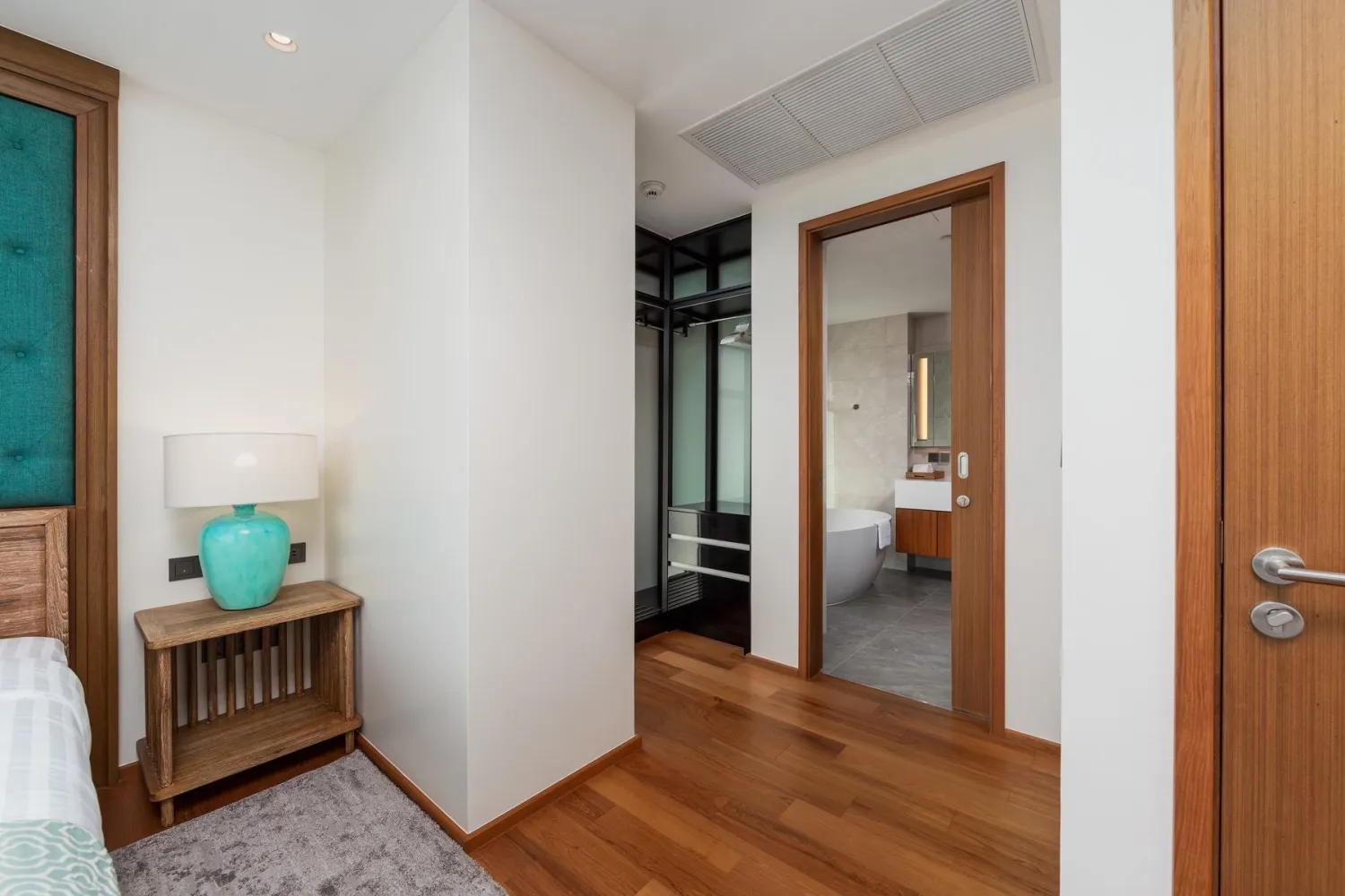 Property image - full photo 21