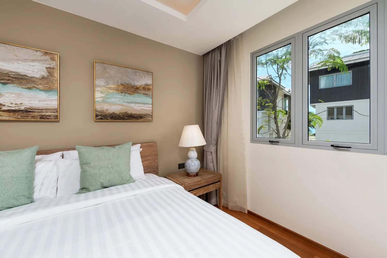 Property image - full photo 35