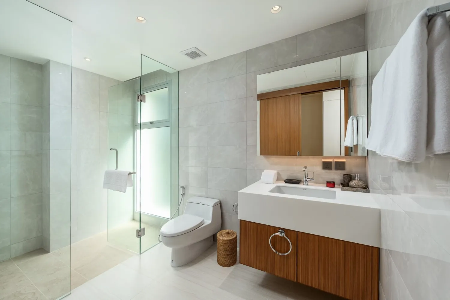 Property image - full photo 30