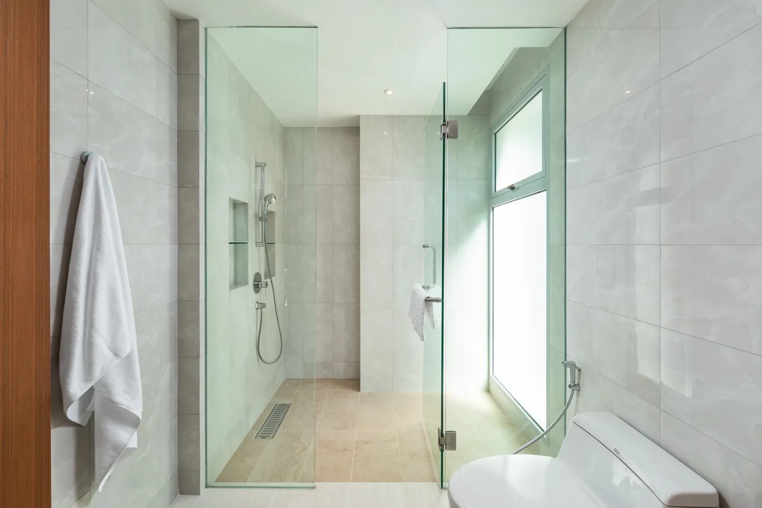 Property image - full photo 27