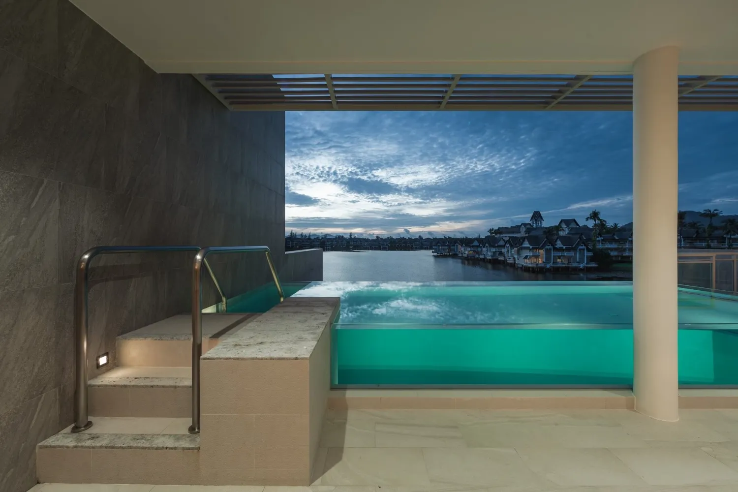 Property image - full photo 45