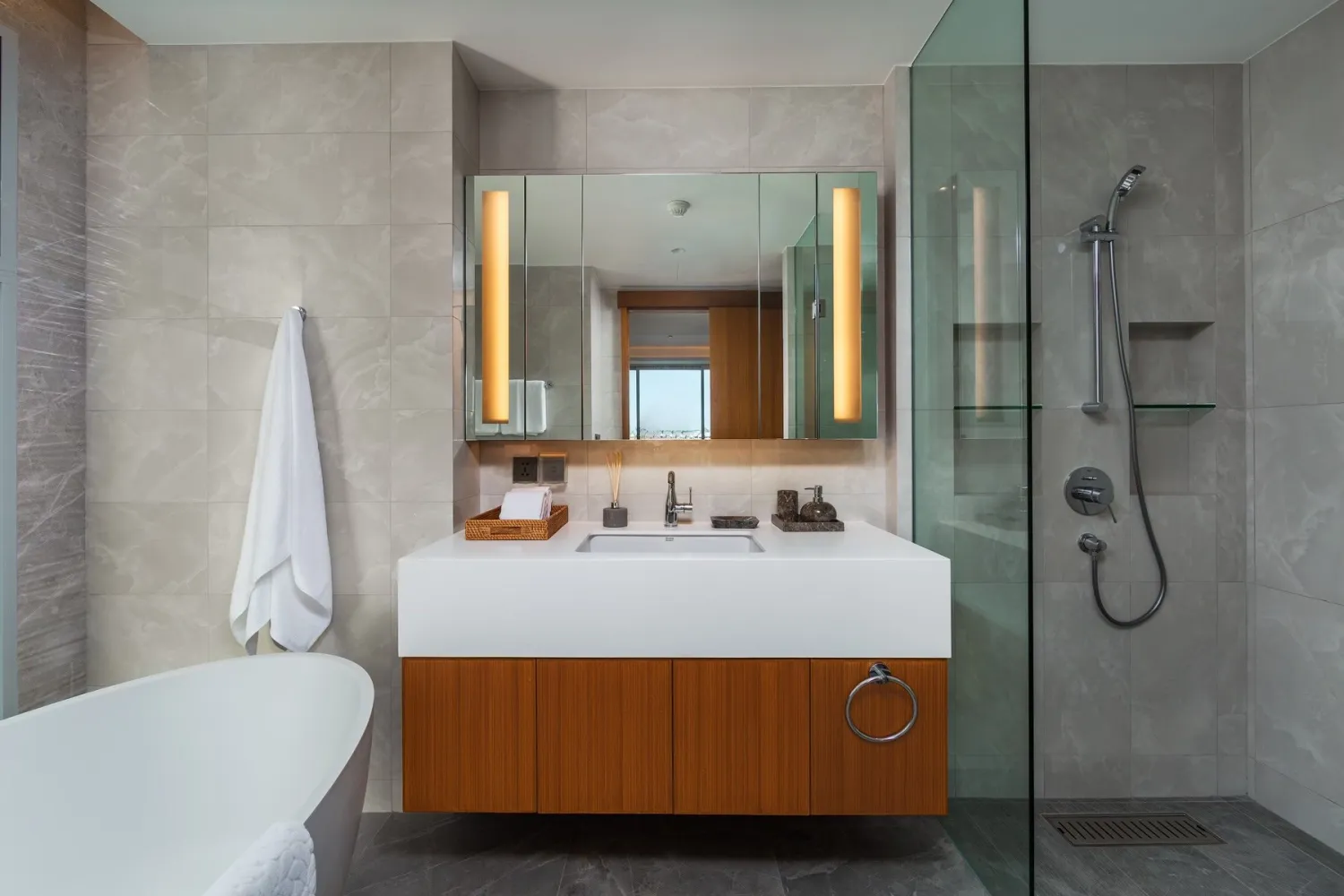 Property image - full photo 31