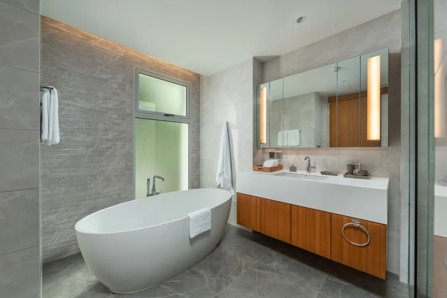 Property image - full photo 25