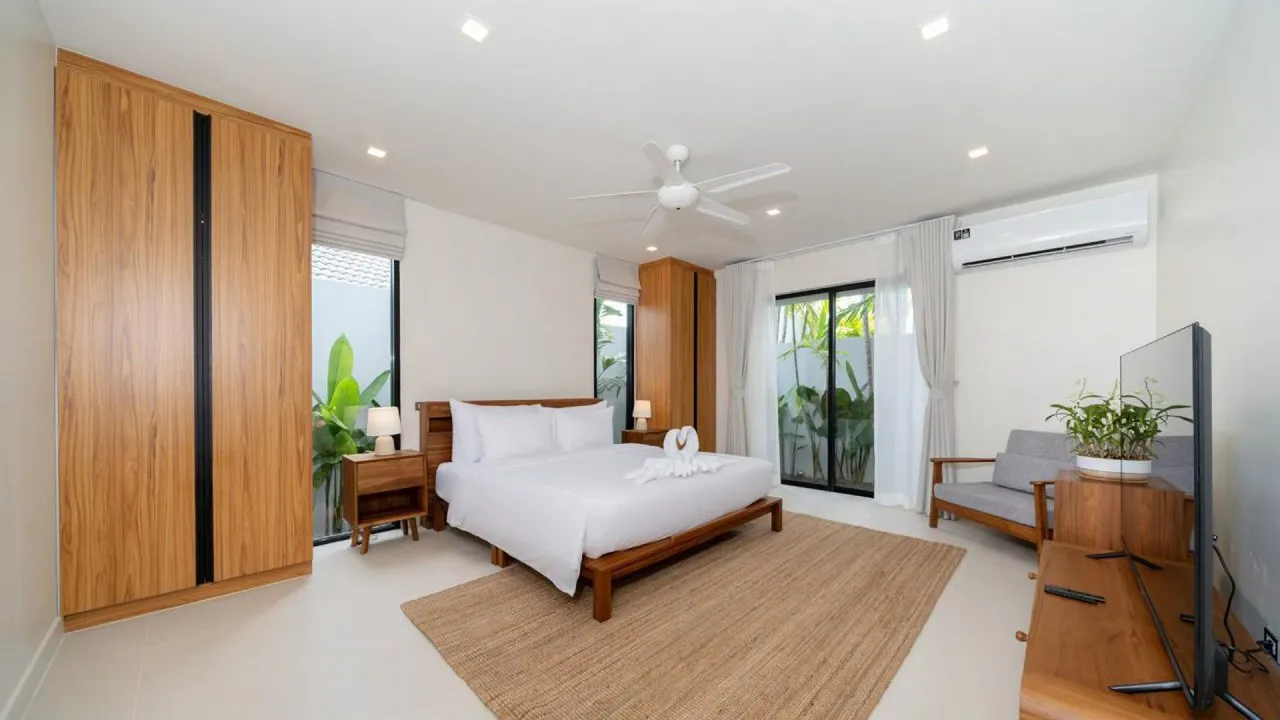 Property image - full photo 9