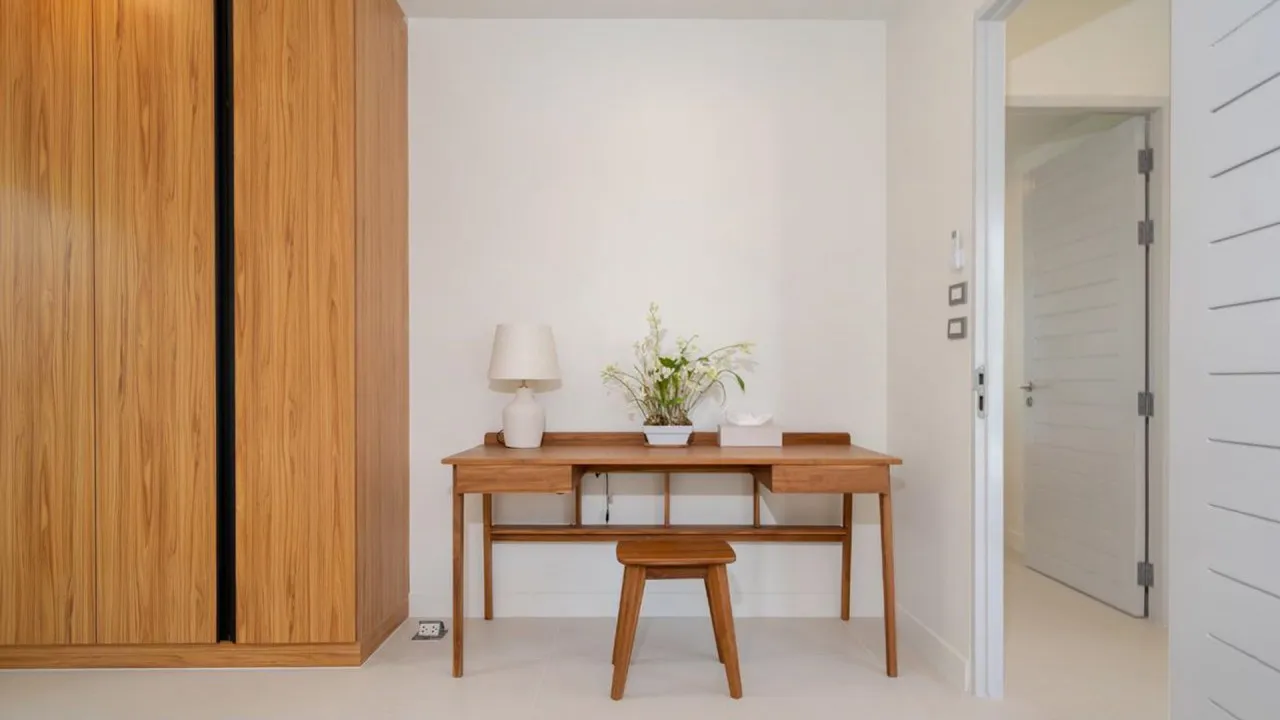 Property image - full photo 11
