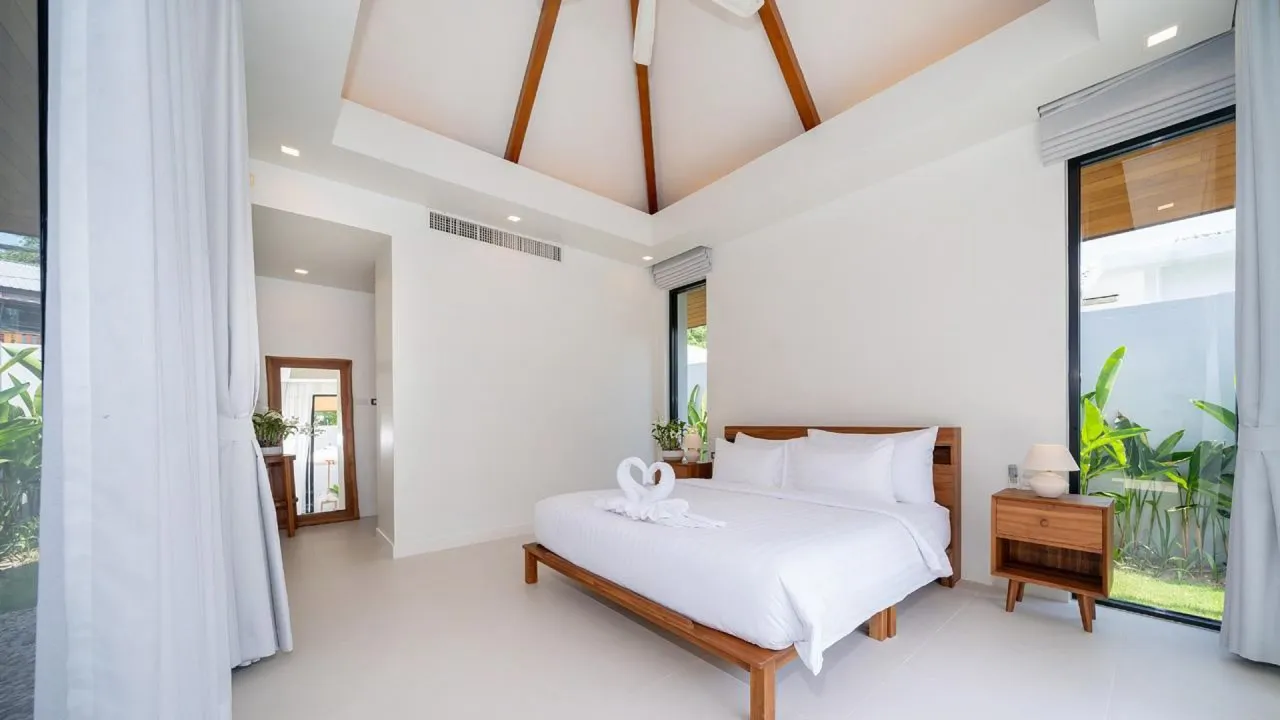 Property image - full photo 13