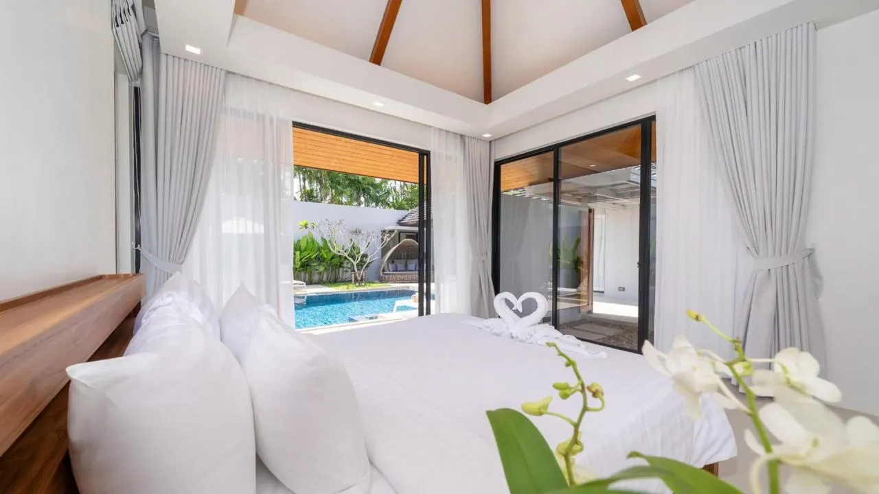 Property image - full photo 14