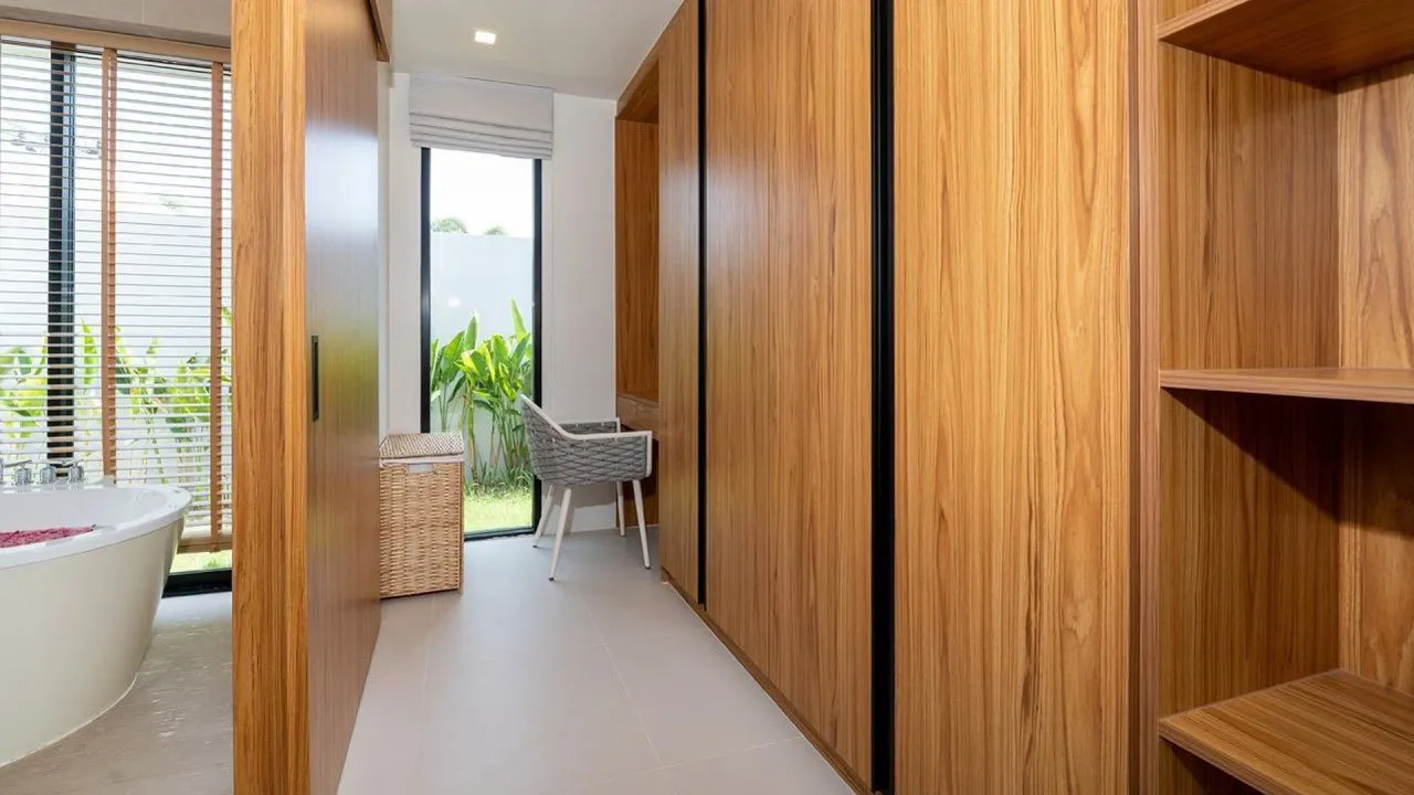 Property image - full photo 17