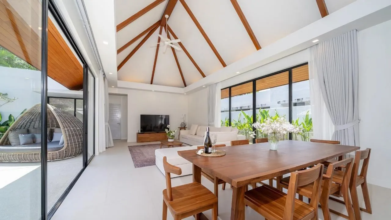 Property image - full photo 4