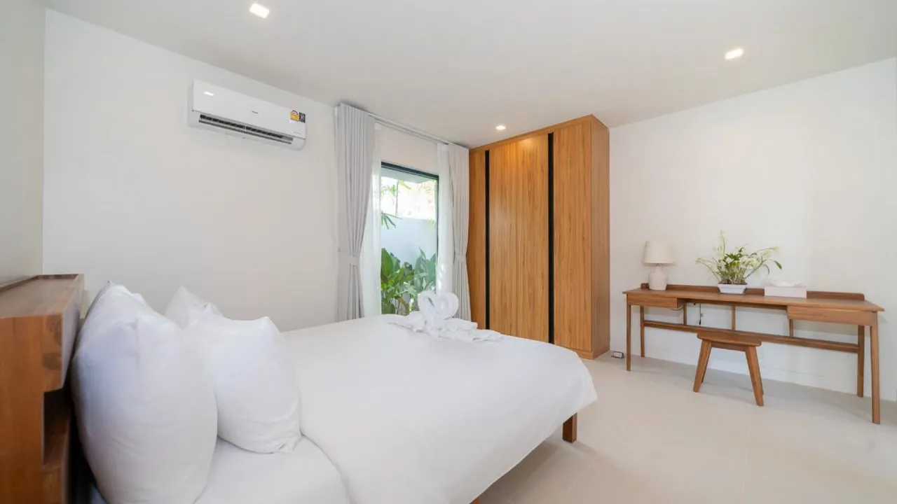 Property image - full photo 22