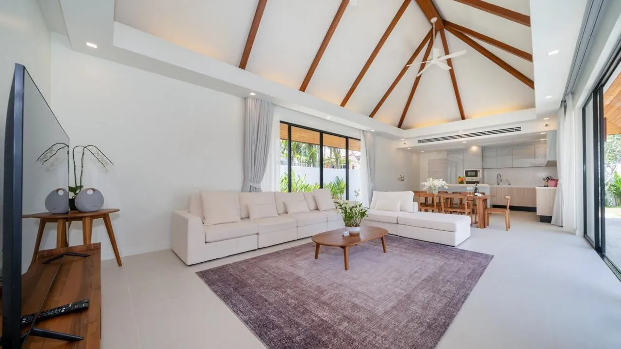 Property image - full photo 3