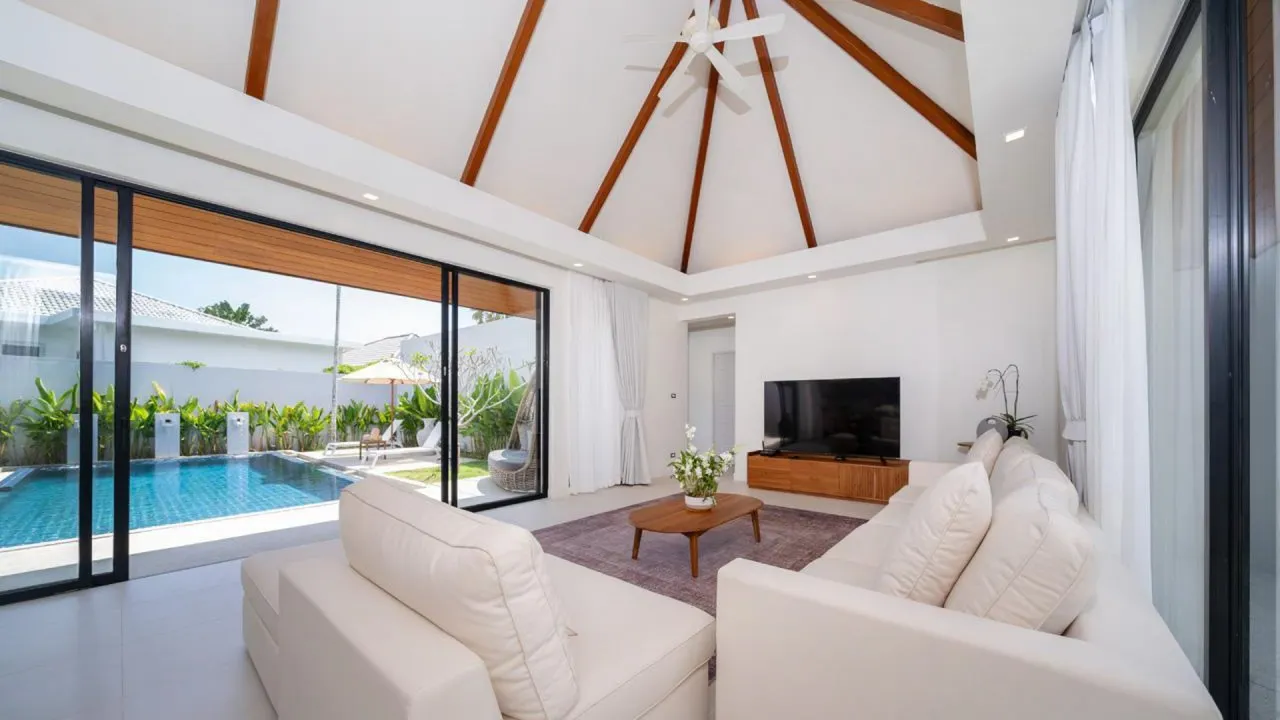 Property image - full photo 8