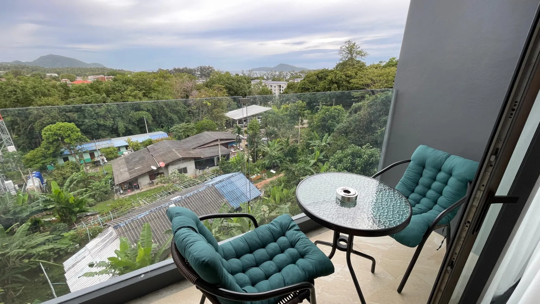 Property image - full photo 16