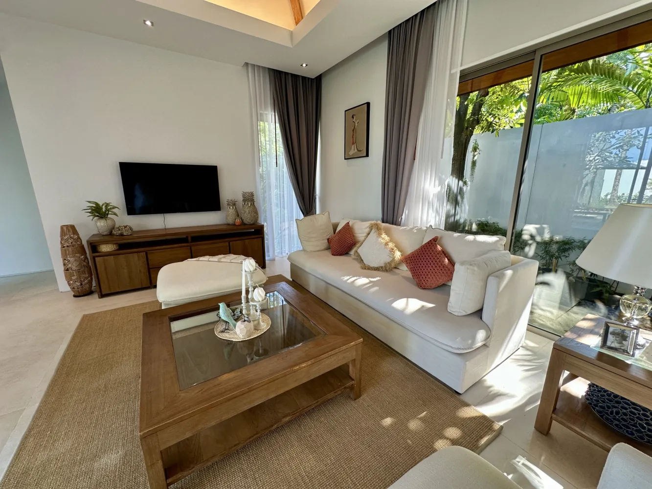 Property image - full photo 8