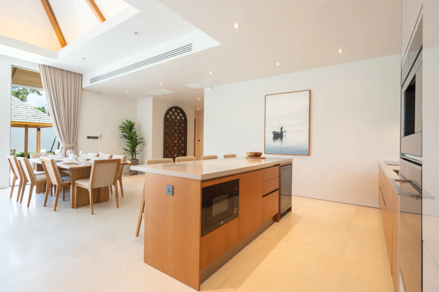 Property image - full photo 9