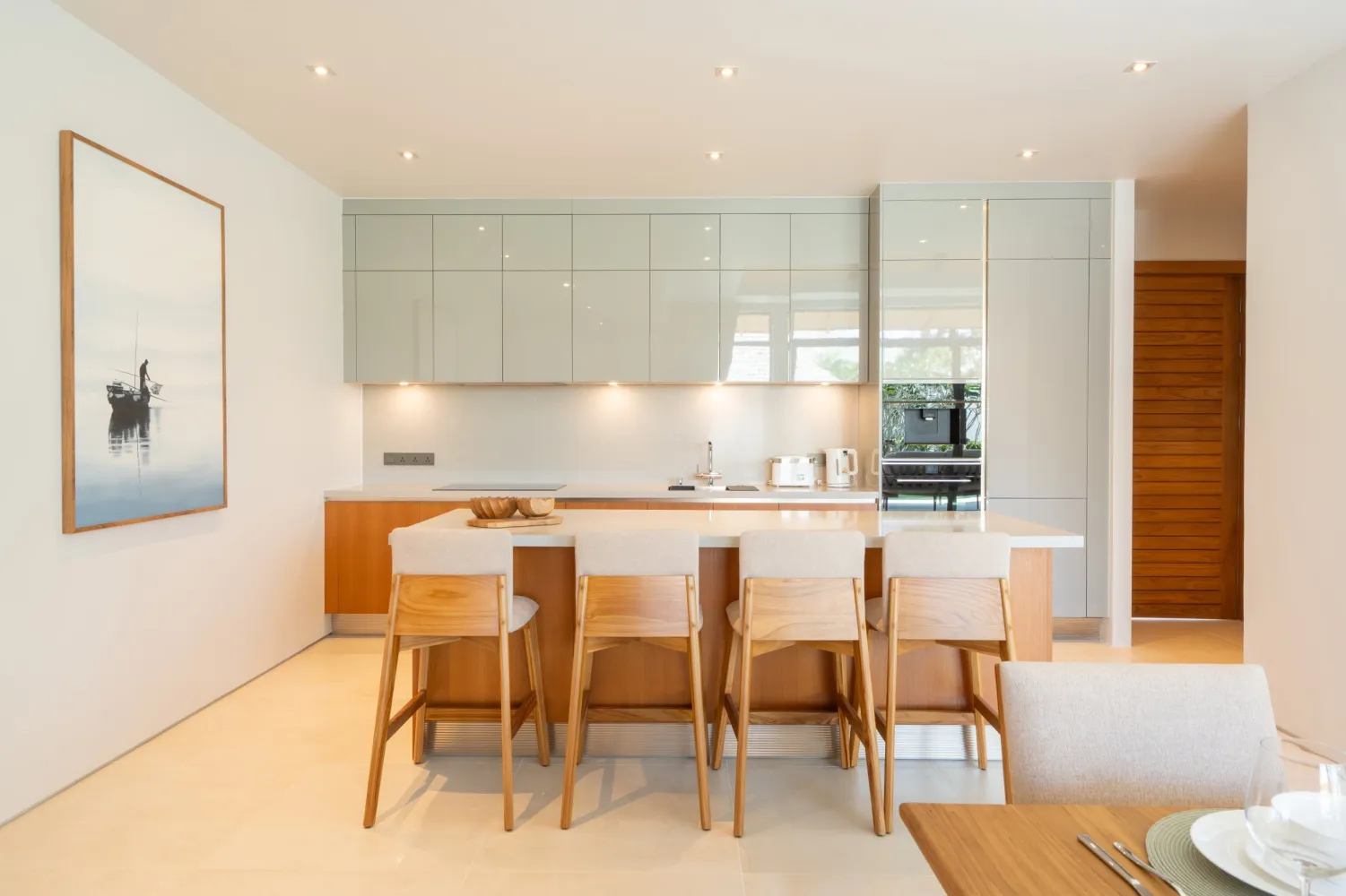 Property image - full photo 10