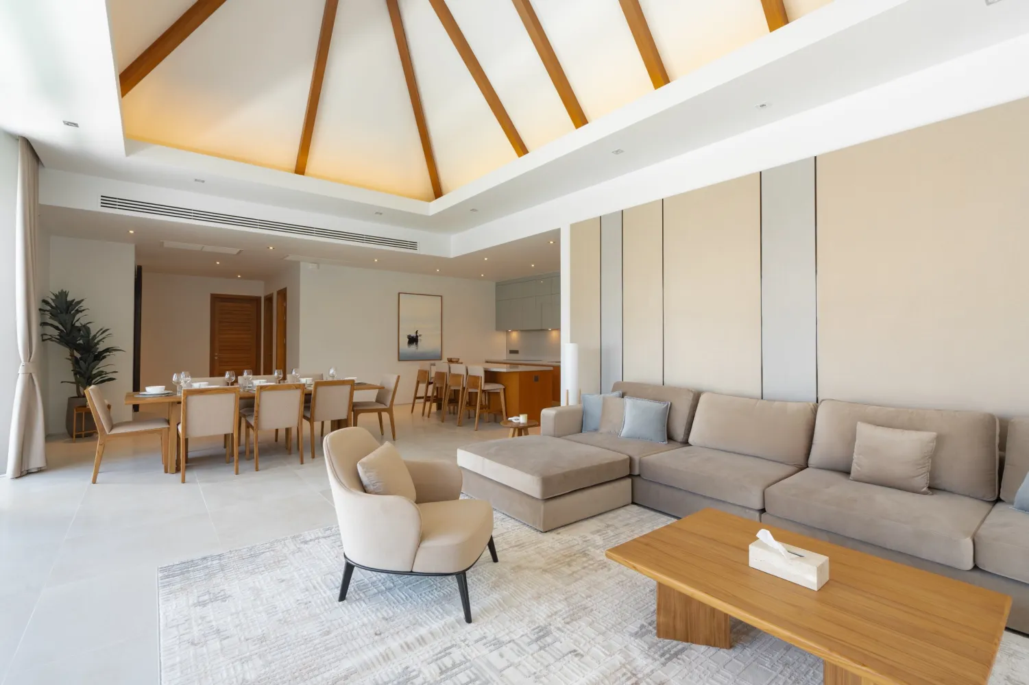 Property image - full photo 4