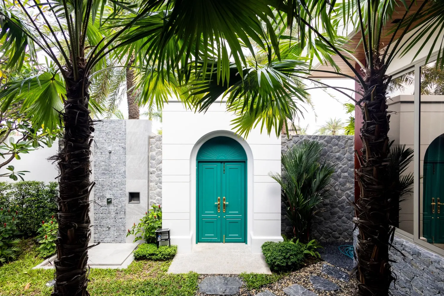 Property image - full photo 1