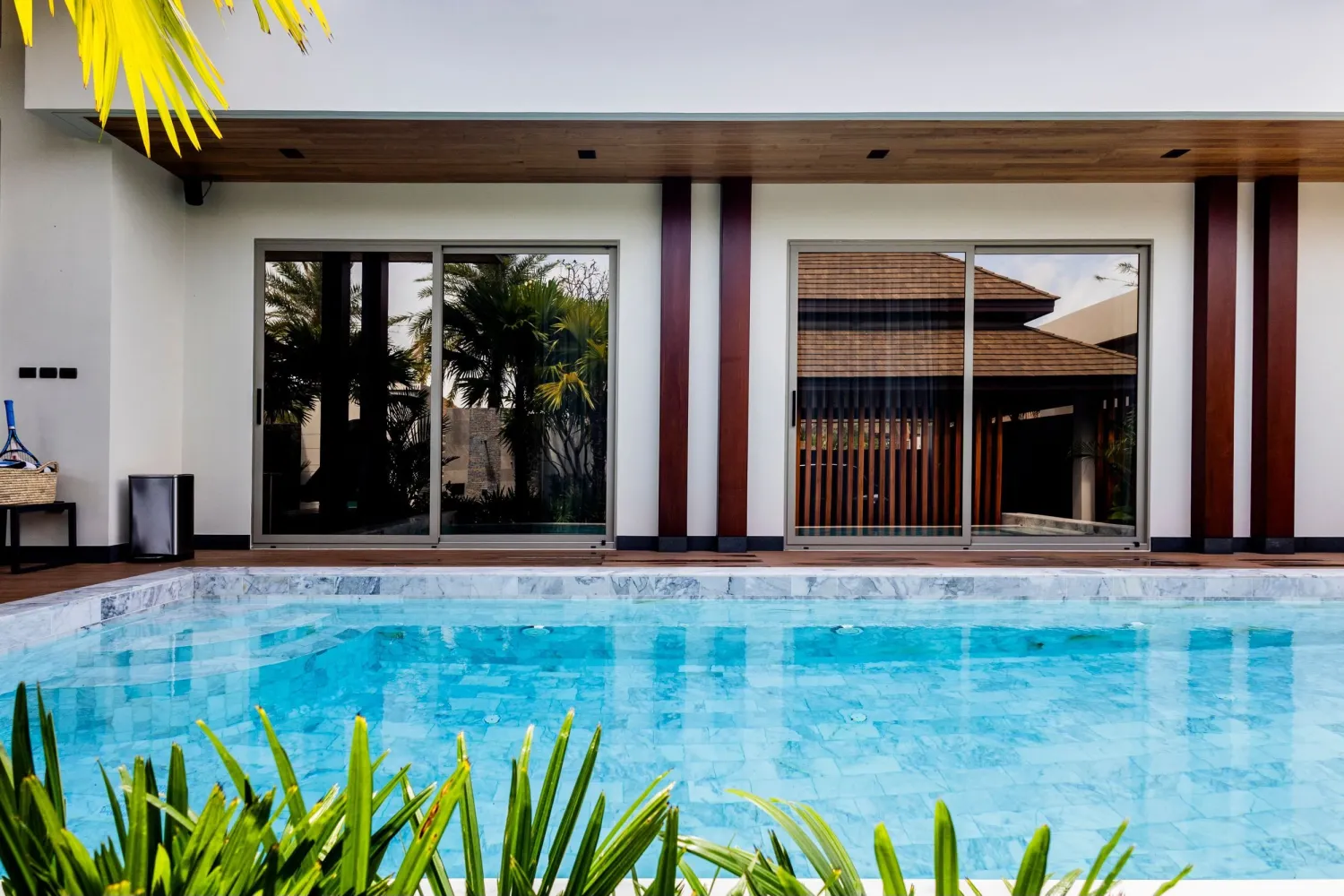 Property image - full photo 4